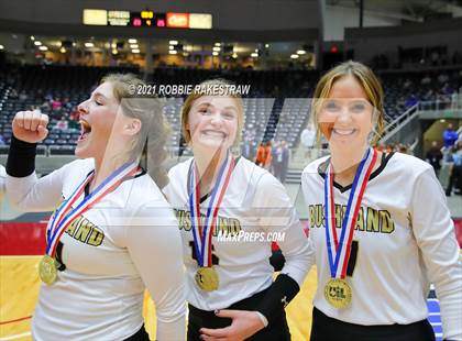 Thumbnail 1 in Bushland vs. Gunter (UIL Volleyball 3A Finals) photogallery.