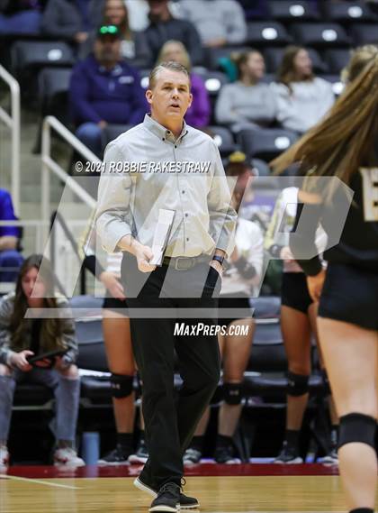 Thumbnail 3 in Bushland vs. Gunter (UIL Volleyball 3A Finals) photogallery.