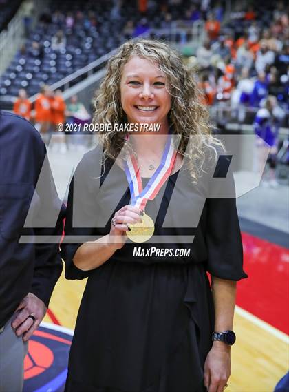 Thumbnail 2 in Bushland vs. Gunter (UIL Volleyball 3A Finals) photogallery.