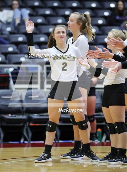 Thumbnail 3 in Bushland vs. Gunter (UIL Volleyball 3A Finals) photogallery.