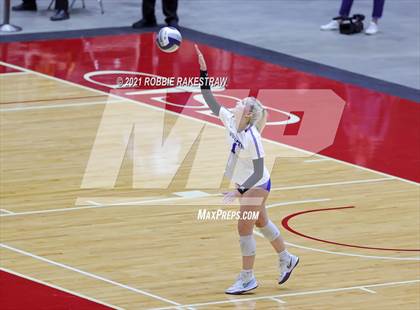 Thumbnail 1 in Bushland vs. Gunter (UIL Volleyball 3A Finals) photogallery.
