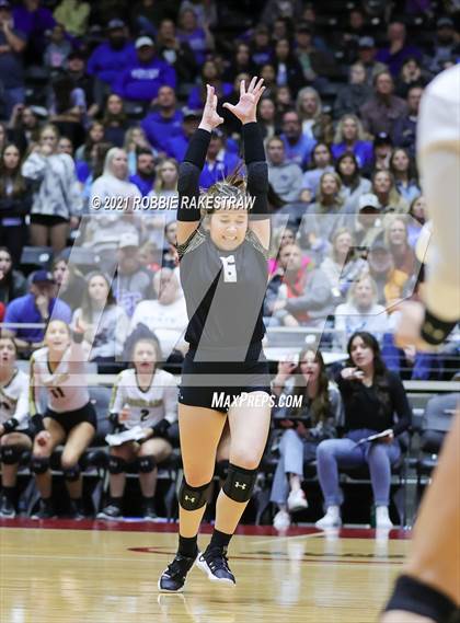 Thumbnail 2 in Bushland vs. Gunter (UIL Volleyball 3A Finals) photogallery.