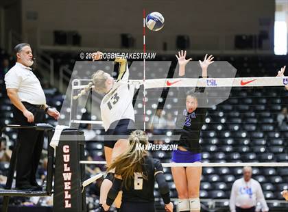 Thumbnail 1 in Bushland vs. Gunter (UIL Volleyball 3A Finals) photogallery.