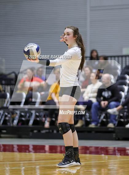 Thumbnail 2 in Bushland vs. Gunter (UIL Volleyball 3A Finals) photogallery.
