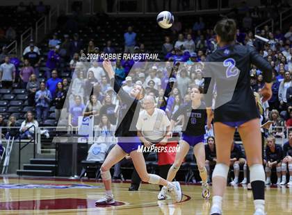 Thumbnail 3 in Bushland vs. Gunter (UIL Volleyball 3A Finals) photogallery.