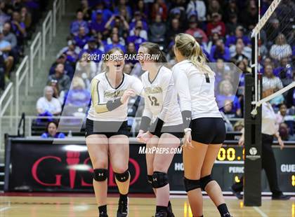 Thumbnail 2 in Bushland vs. Gunter (UIL Volleyball 3A Finals) photogallery.