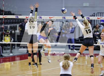 Thumbnail 2 in Bushland vs. Gunter (UIL Volleyball 3A Finals) photogallery.