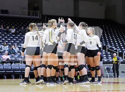 Thumbnail 1 in Bushland vs. Gunter (UIL Volleyball 3A Finals) photogallery.