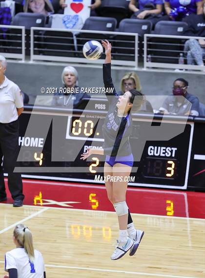 Thumbnail 2 in Bushland vs. Gunter (UIL Volleyball 3A Finals) photogallery.