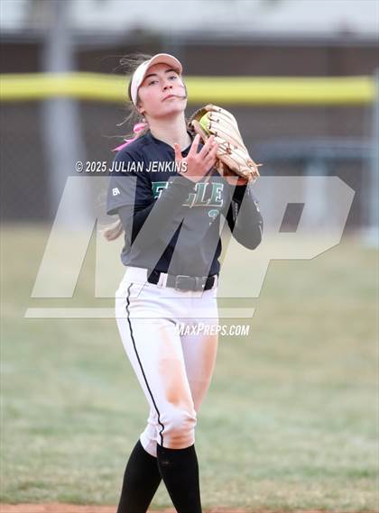 Thumbnail 2 in Skyview @ Eagle photogallery.