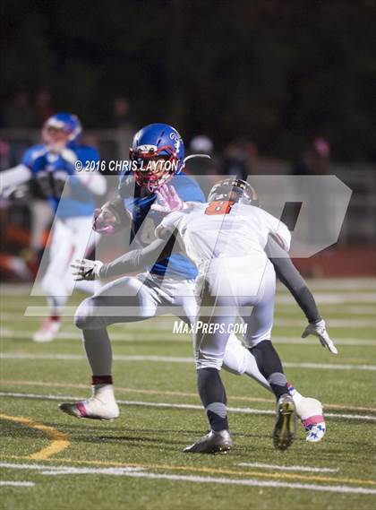 Thumbnail 2 in Mamaroneck @ Carmel (Section 1 Class AA 1st Round) photogallery.