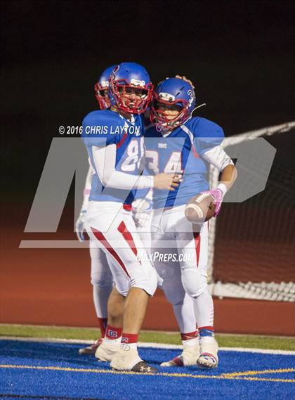 Thumbnail 2 in Mamaroneck @ Carmel (Section 1 Class AA 1st Round) photogallery.