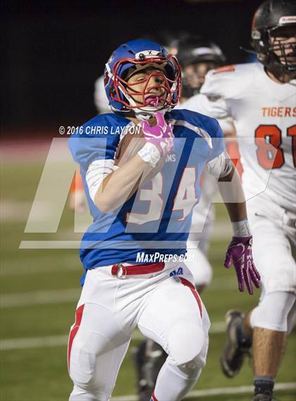 Thumbnail 3 in Mamaroneck @ Carmel (Section 1 Class AA 1st Round) photogallery.