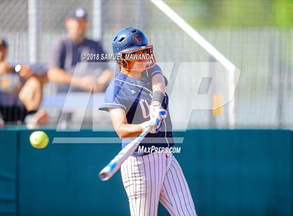 Thumbnail 2 in Notre Dame (SO) vs Chatsworth photogallery.