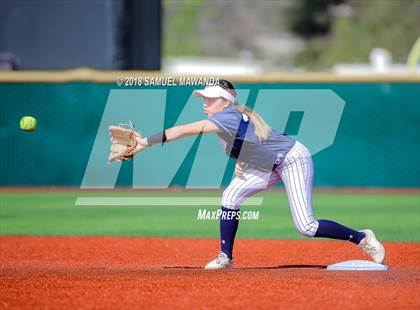 Thumbnail 1 in Notre Dame (SO) vs Chatsworth photogallery.