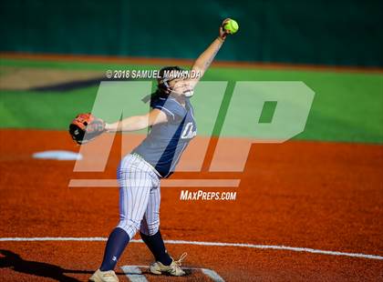 Thumbnail 1 in Notre Dame (SO) vs Chatsworth photogallery.