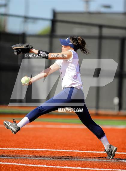 Thumbnail 1 in Notre Dame (SO) vs Chatsworth photogallery.