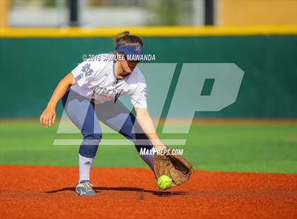 Thumbnail 1 in Notre Dame (SO) vs Chatsworth photogallery.