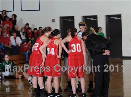 Thumbnail 3 in Colfax vs. Regis (WIAA D4 Regional Final) photogallery.