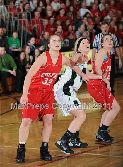 Thumbnail 2 in Colfax vs. Regis (WIAA D4 Regional Final) photogallery.