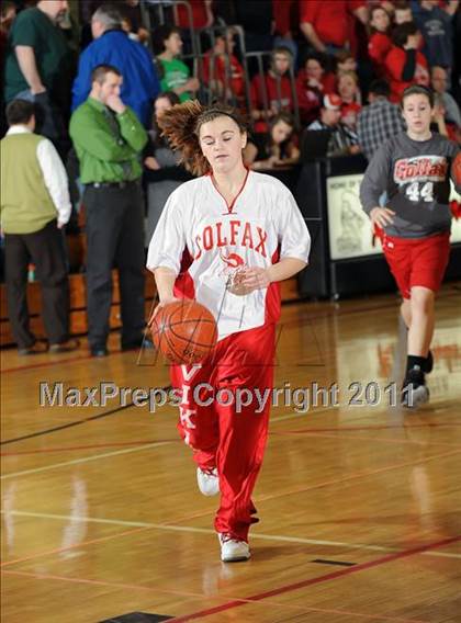 Thumbnail 1 in Colfax vs. Regis (WIAA D4 Regional Final) photogallery.