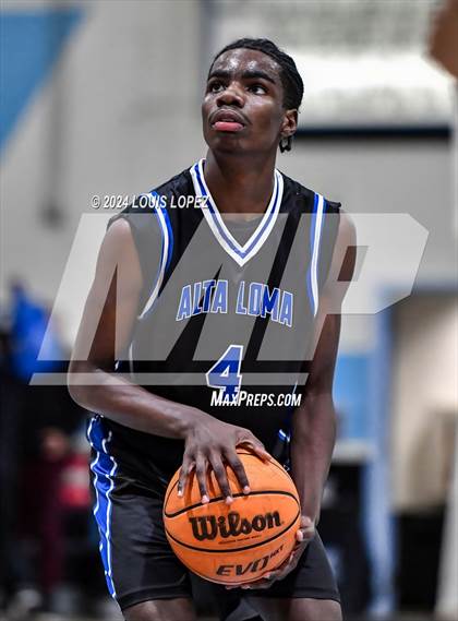 Thumbnail 2 in Wilson vs. Alta Loma photogallery.