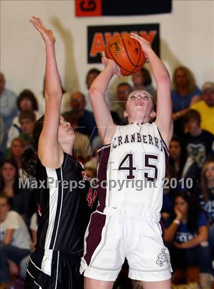 Thumbnail 3 in Moniteau vs Cranberry Area  (PIAA District 9 KSAC Final) photogallery.