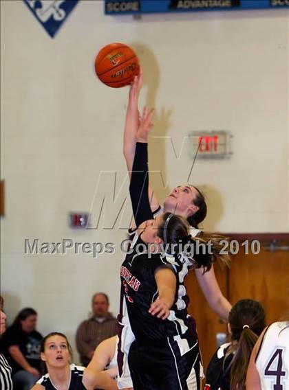 Thumbnail 1 in Moniteau vs Cranberry Area  (PIAA District 9 KSAC Final) photogallery.