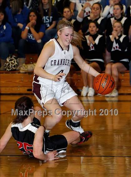Thumbnail 2 in Moniteau vs Cranberry Area  (PIAA District 9 KSAC Final) photogallery.