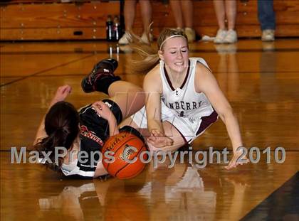 Thumbnail 1 in Moniteau vs Cranberry Area  (PIAA District 9 KSAC Final) photogallery.