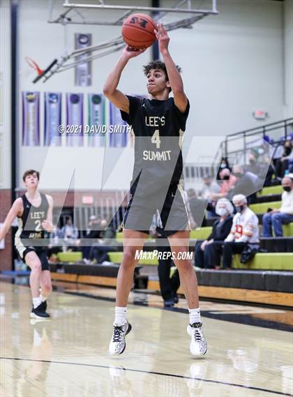 Thumbnail 3 in Central vs Lee's Summit (Summit Grill Shootout) photogallery.