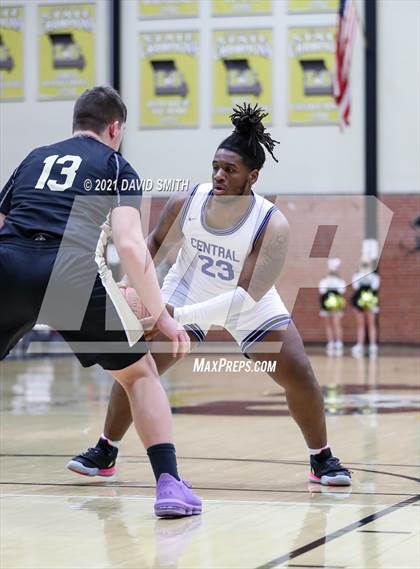 Thumbnail 2 in Central vs Lee's Summit (Summit Grill Shootout) photogallery.