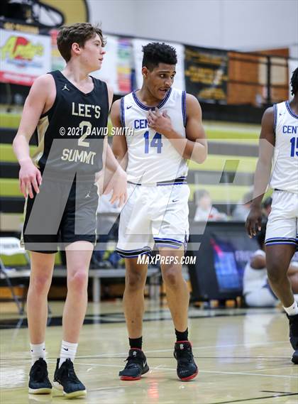 Thumbnail 3 in Central vs Lee's Summit (Summit Grill Shootout) photogallery.