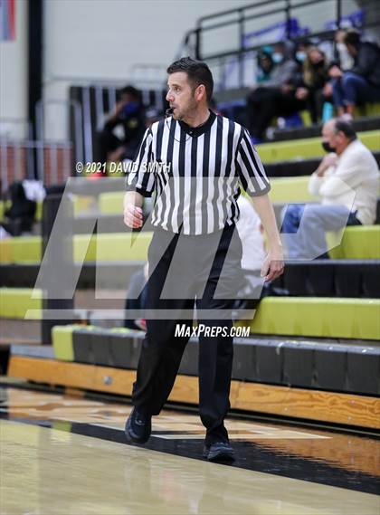 Thumbnail 3 in Central vs Lee's Summit (Summit Grill Shootout) photogallery.