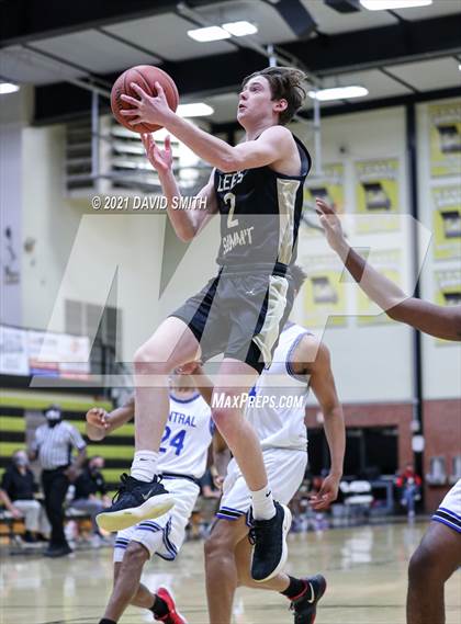 Thumbnail 3 in Central vs Lee's Summit (Summit Grill Shootout) photogallery.