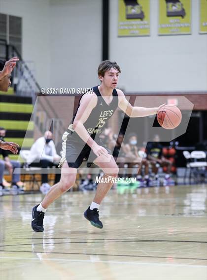 Thumbnail 2 in Central vs Lee's Summit (Summit Grill Shootout) photogallery.