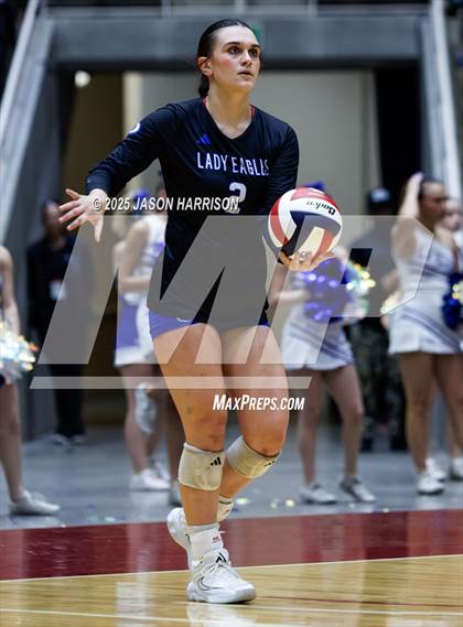 Thumbnail 2 in La Vernia vs. Decatur (UIL 4A D1 Volleyball Final) photogallery.