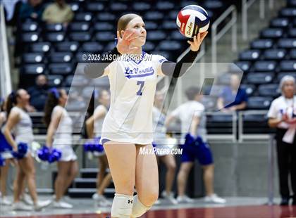 Thumbnail 1 in La Vernia vs. Decatur (UIL 4A D1 Volleyball Final) photogallery.