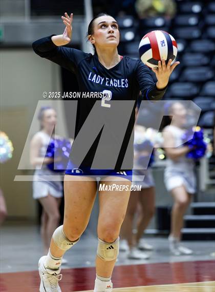 Thumbnail 2 in La Vernia vs. Decatur (UIL 4A D1 Volleyball Final) photogallery.