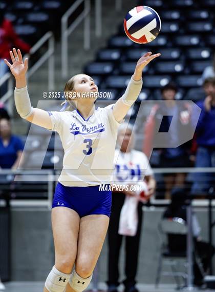 Thumbnail 1 in La Vernia vs. Decatur (UIL 4A D1 Volleyball Final) photogallery.