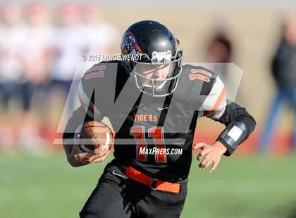 Thumbnail 2 in Kent Denver @ La Junta (CHSAA 2A Final) photogallery.