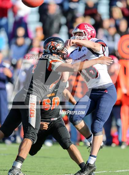 Thumbnail 1 in Kent Denver @ La Junta (CHSAA 2A Final) photogallery.