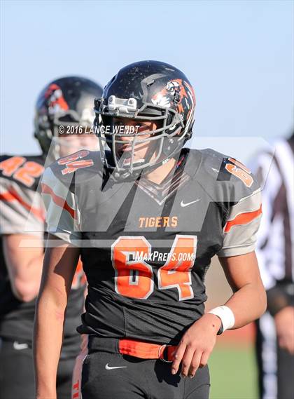 Thumbnail 2 in Kent Denver @ La Junta (CHSAA 2A Final) photogallery.