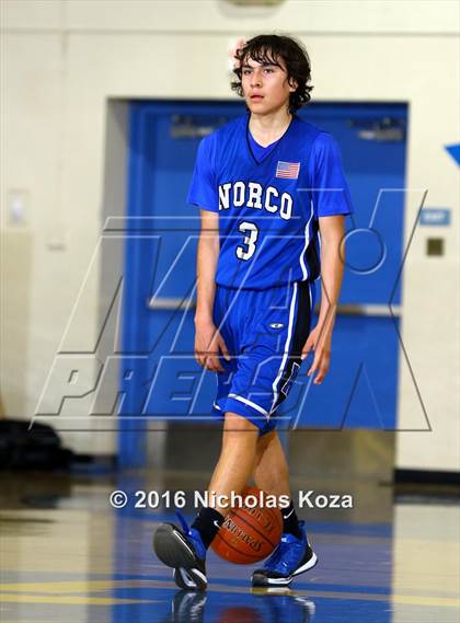 Thumbnail 3 in Norco vs. La Mirada (CIF SS Playoffs) photogallery.