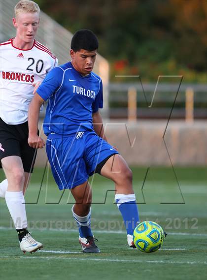 Thumbnail 3 in Turlock vs. Bella Vista (CIF SJS D2 Final) photogallery.