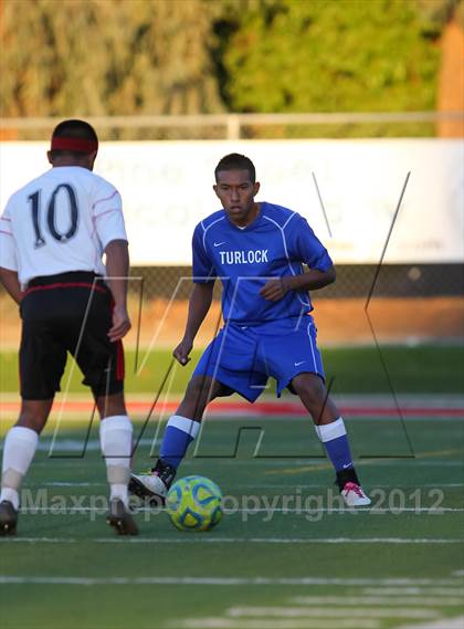 Thumbnail 1 in Turlock vs. Bella Vista (CIF SJS D2 Final) photogallery.