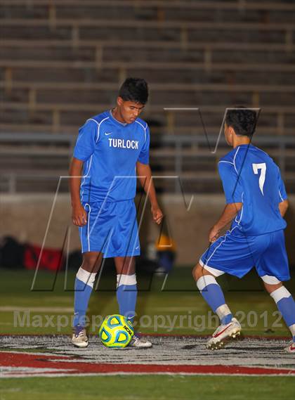 Thumbnail 2 in Turlock vs. Bella Vista (CIF SJS D2 Final) photogallery.