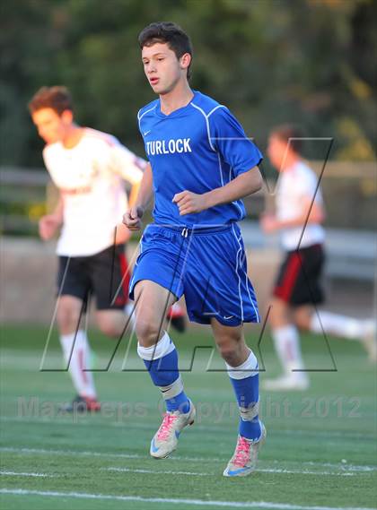 Thumbnail 3 in Turlock vs. Bella Vista (CIF SJS D2 Final) photogallery.