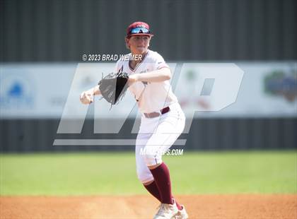 Thumbnail 2 in Hahnville @ E.D. White photogallery.