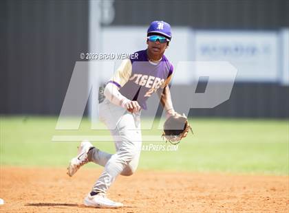 Thumbnail 1 in Hahnville @ E.D. White photogallery.